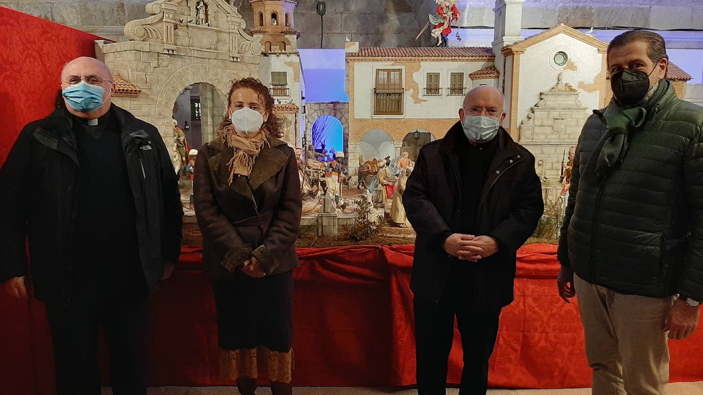 Fotos: Así es el belén napolitano de la Catedral de Jaén