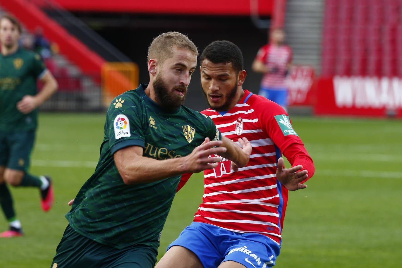 Repasa todas las imágenes del duelo entre rojiblancos y oscenses