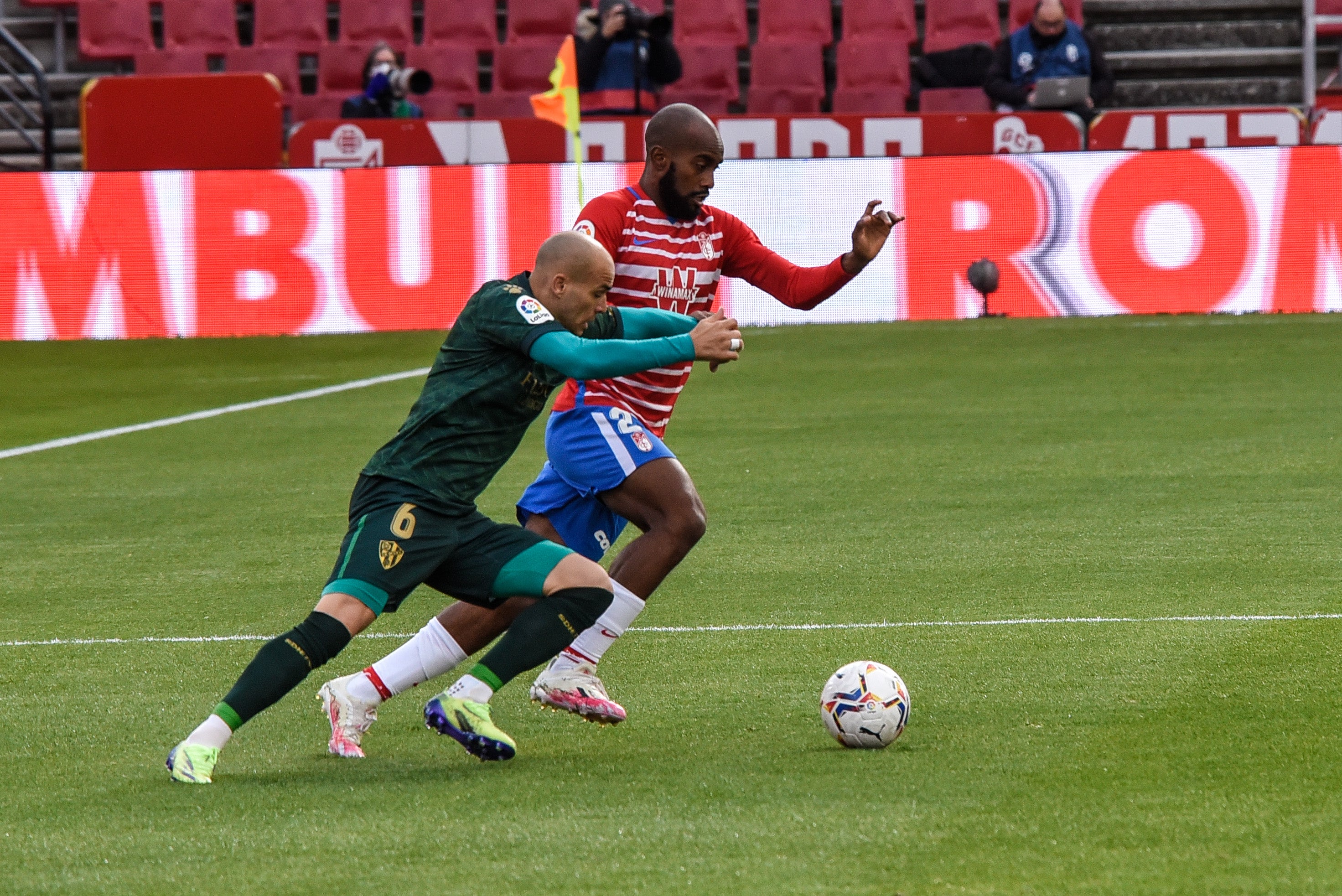 Repasa todas las imágenes del duelo entre rojiblancos y oscenses