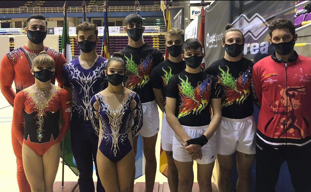 Parte de la expedición de Acróbatos Granada que se desplazó hasta Valladolid. 