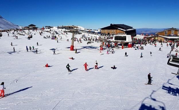 Sierra Nevada podrá abrir la estación de esquí el 18 de diciembre