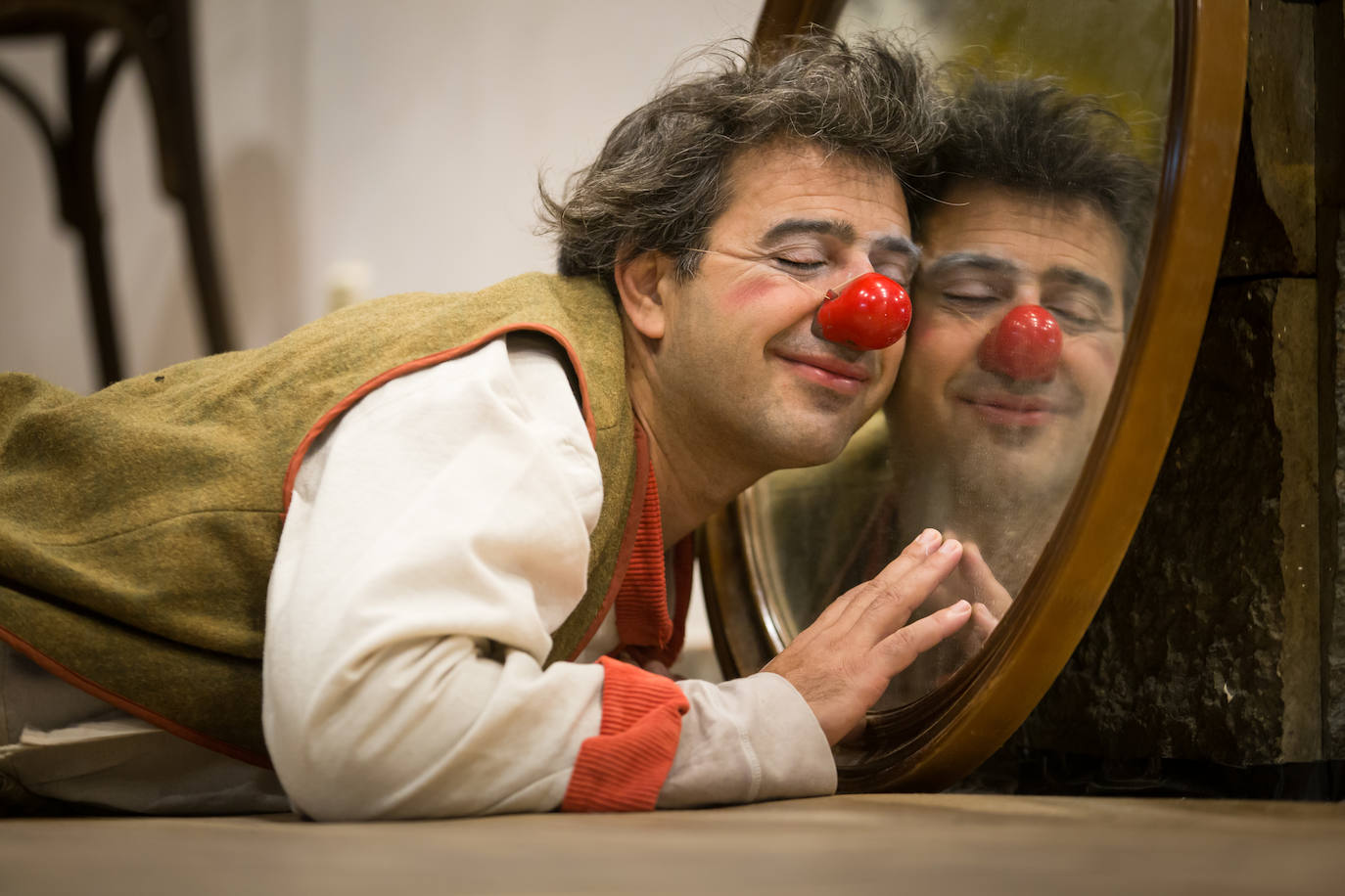 Piero Partigianoni encarna a Splinky en el espectáculo 'Aires' que estrenará en el Isabel la Católica. 