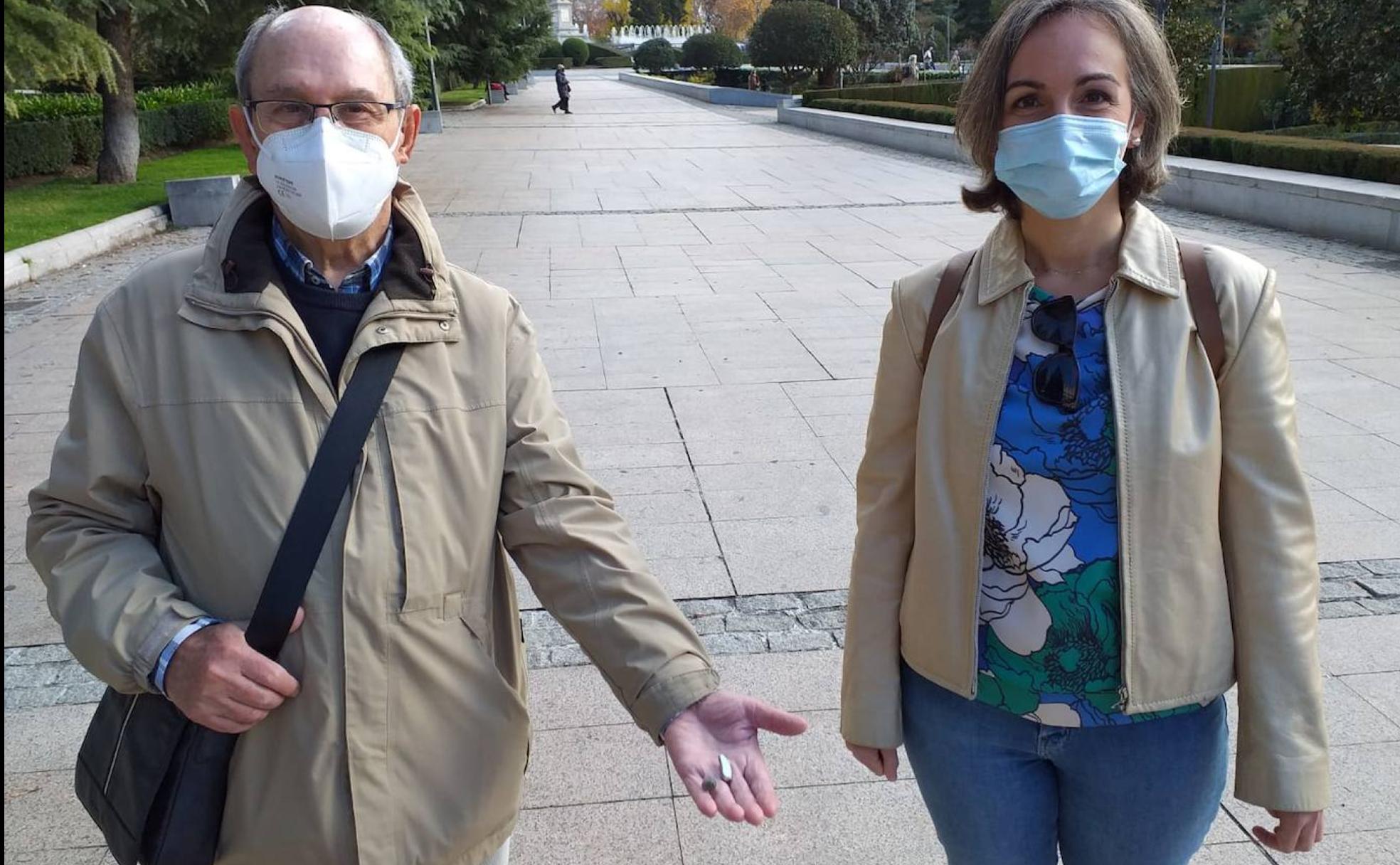 Granada | El audífono de Carlos vuelve a casa por Navidad