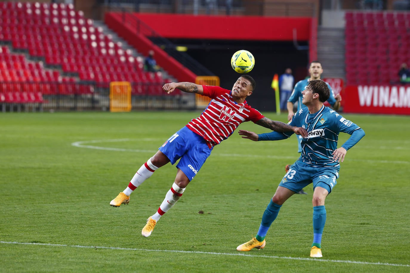 Estas son las mejores imágenes del partido disputado en el coliseo rojiblanco