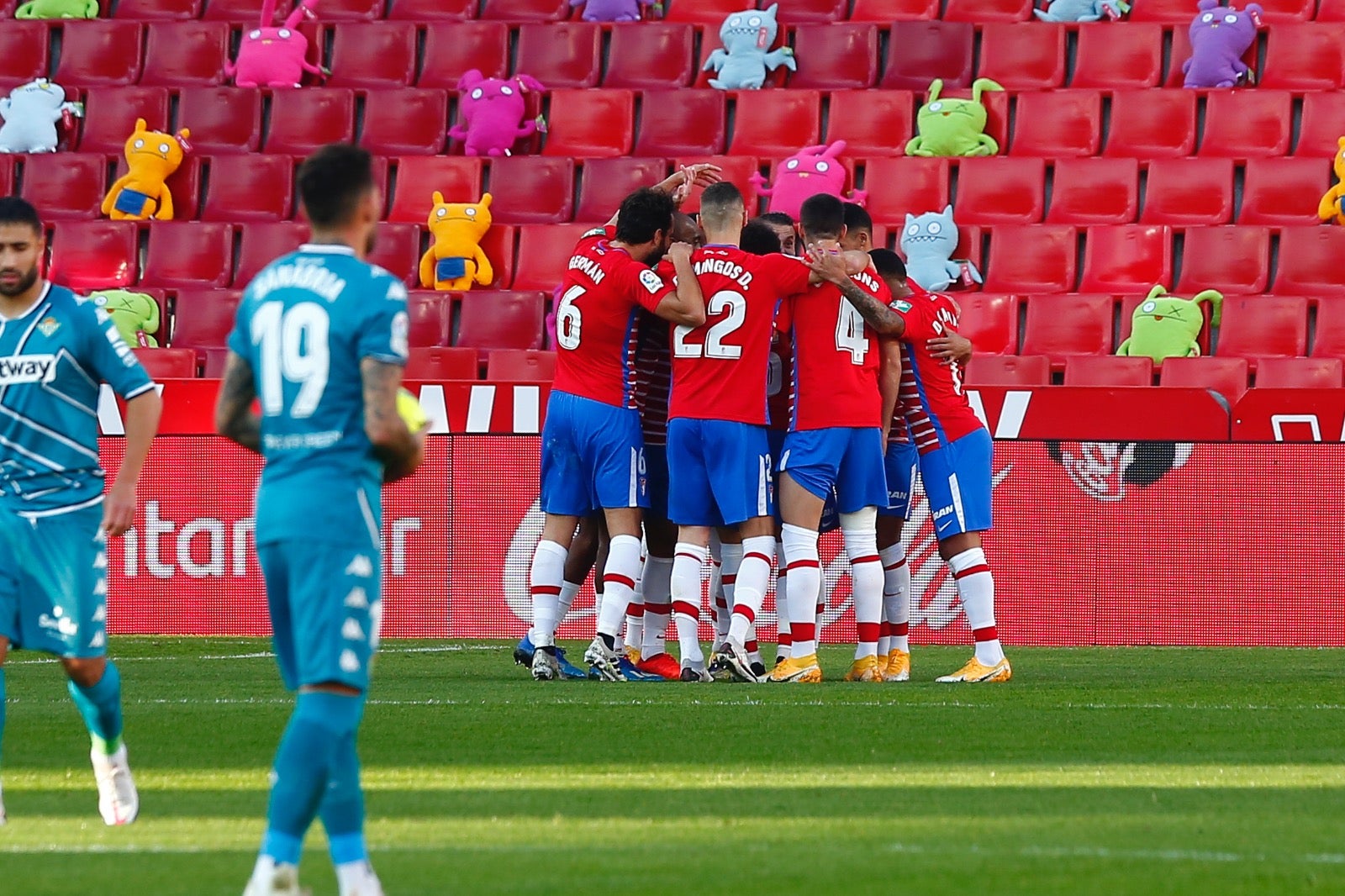 Estas son las mejores imágenes del partido disputado en el coliseo rojiblanco