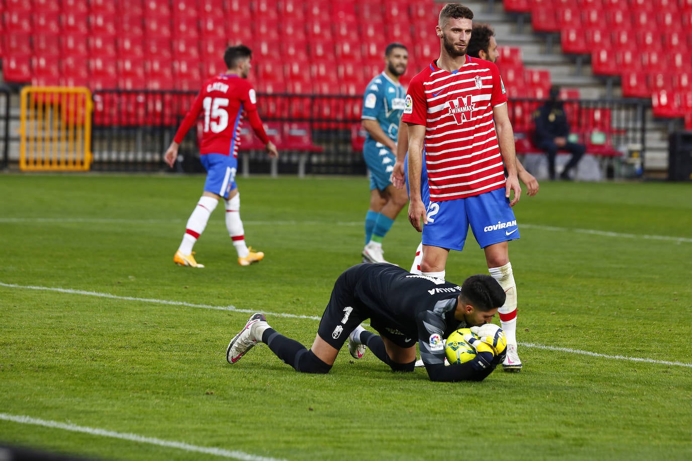 Estas son las mejores imágenes del partido disputado en el coliseo rojiblanco