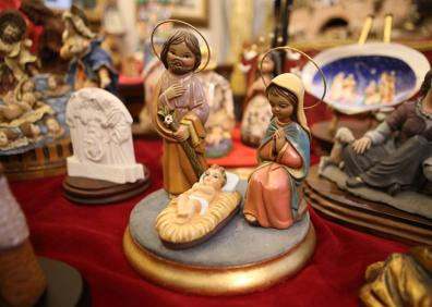 Imagen secundaria 1 - Algunos de los misterios de la colección familiar. 