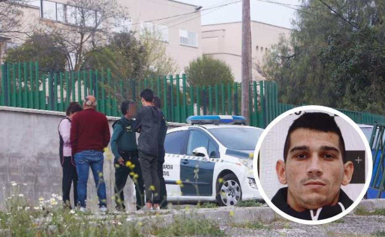 Guardia Civil en Pinos Puente vigila la zona donde este delicuente había protagonizado un tiroteo en 2019