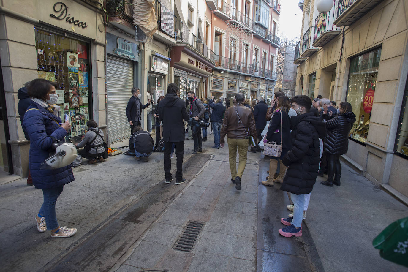 Alegría por partida doble en Granada capital con el Gordo y el cuarto premio.