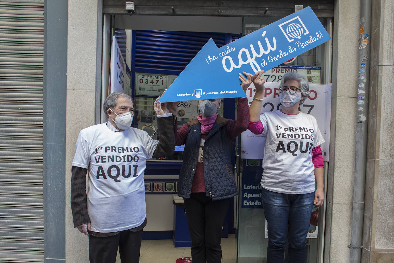 Alegría por partida doble en Granada capital con el Gordo y el cuarto premio.