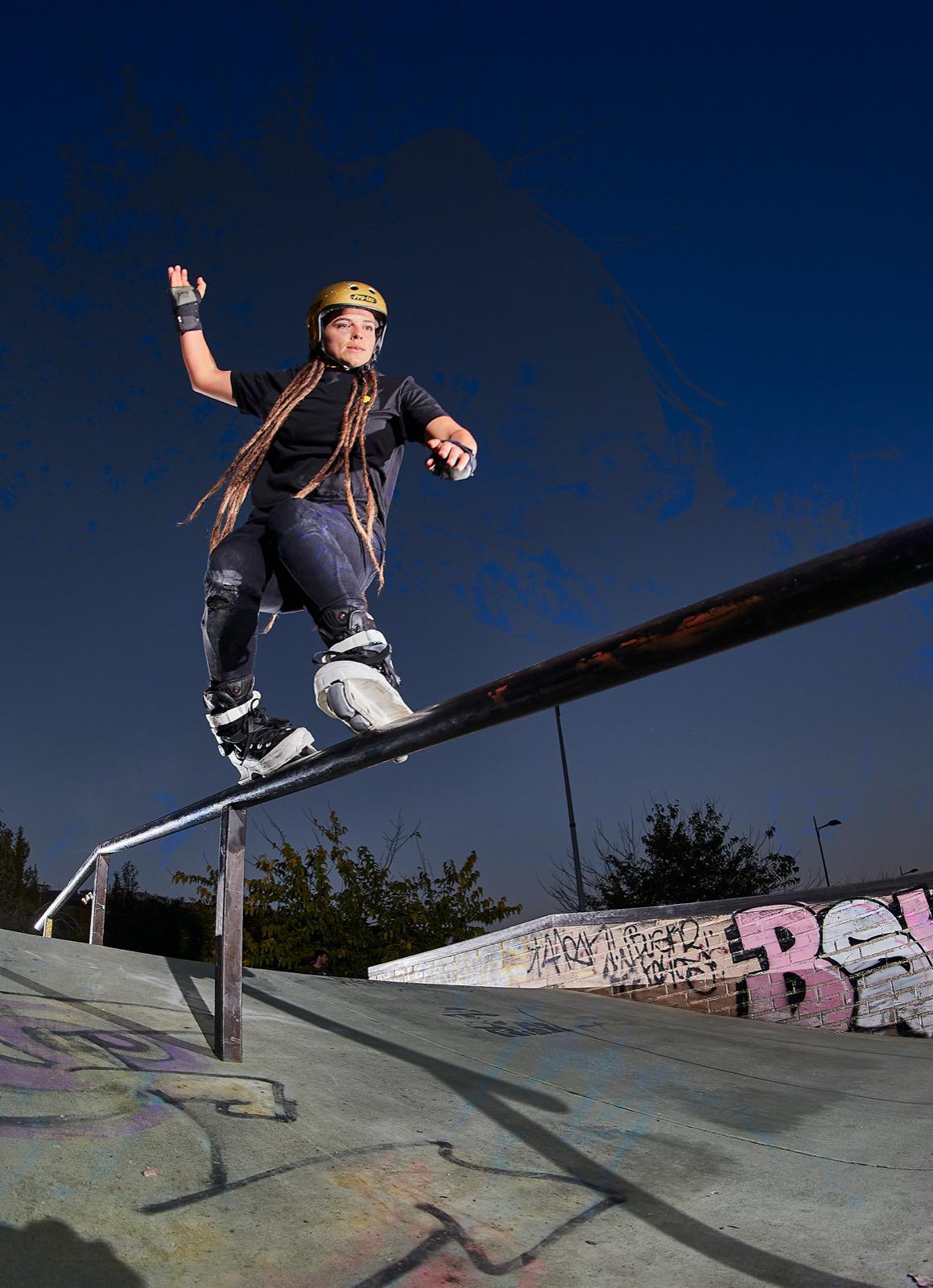 Emi Parejo muestra de lo que es capaz con sus patines