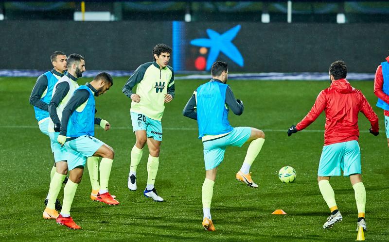 El Granada se bate con el Eibar y el frío en tierras guipuzcoanas.