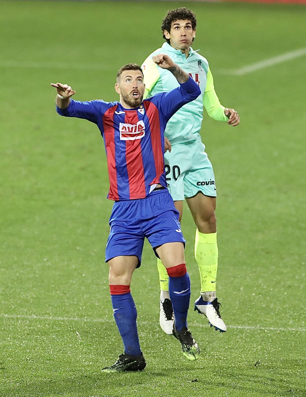 El Granada se bate con el Eibar y el frío en tierras guipuzcoanas.