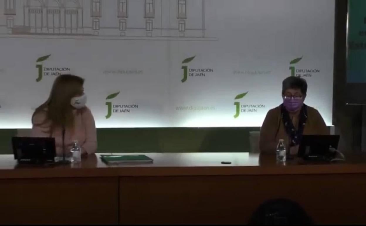 Pilar Lara y Rosario Sedano en la presentación.