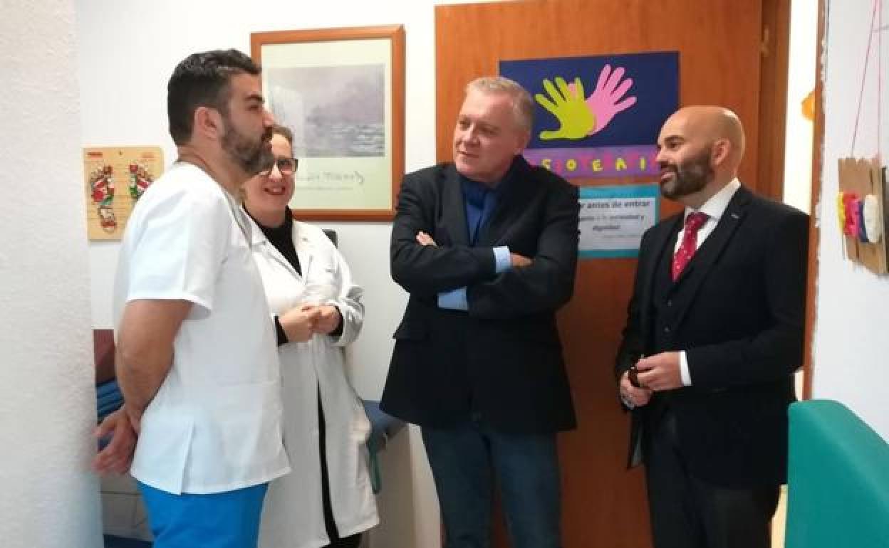 Visita del delegado al Centro Especial de Empleo de la FAAM. 