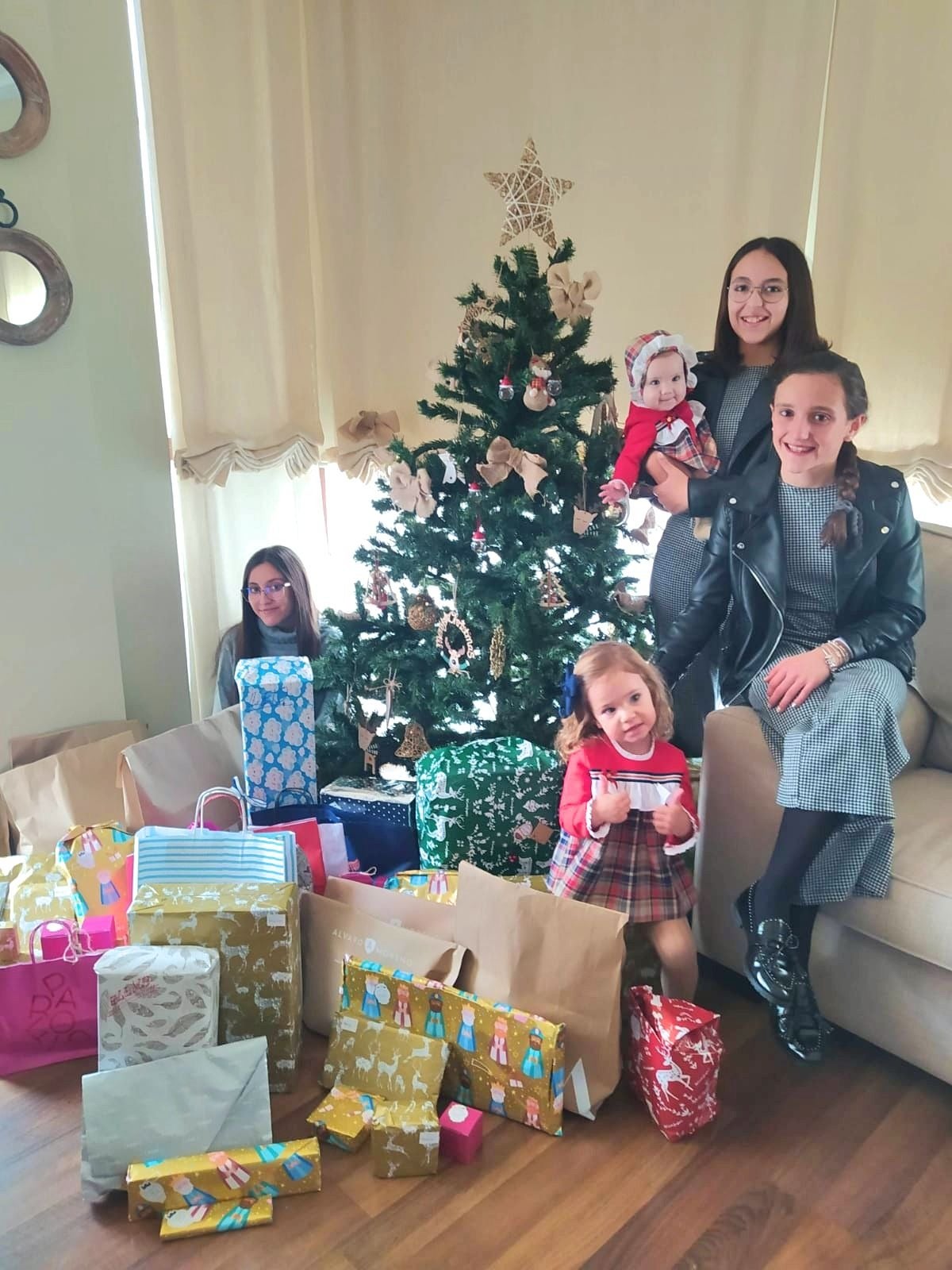 Los más pequeños viven el día de Reyes con sus nuevos juguetes