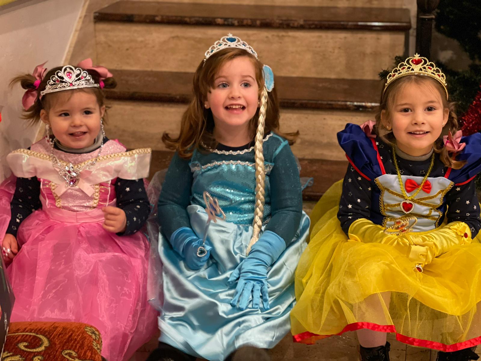 Los más pequeños viven el día de Reyes con sus nuevos juguetes