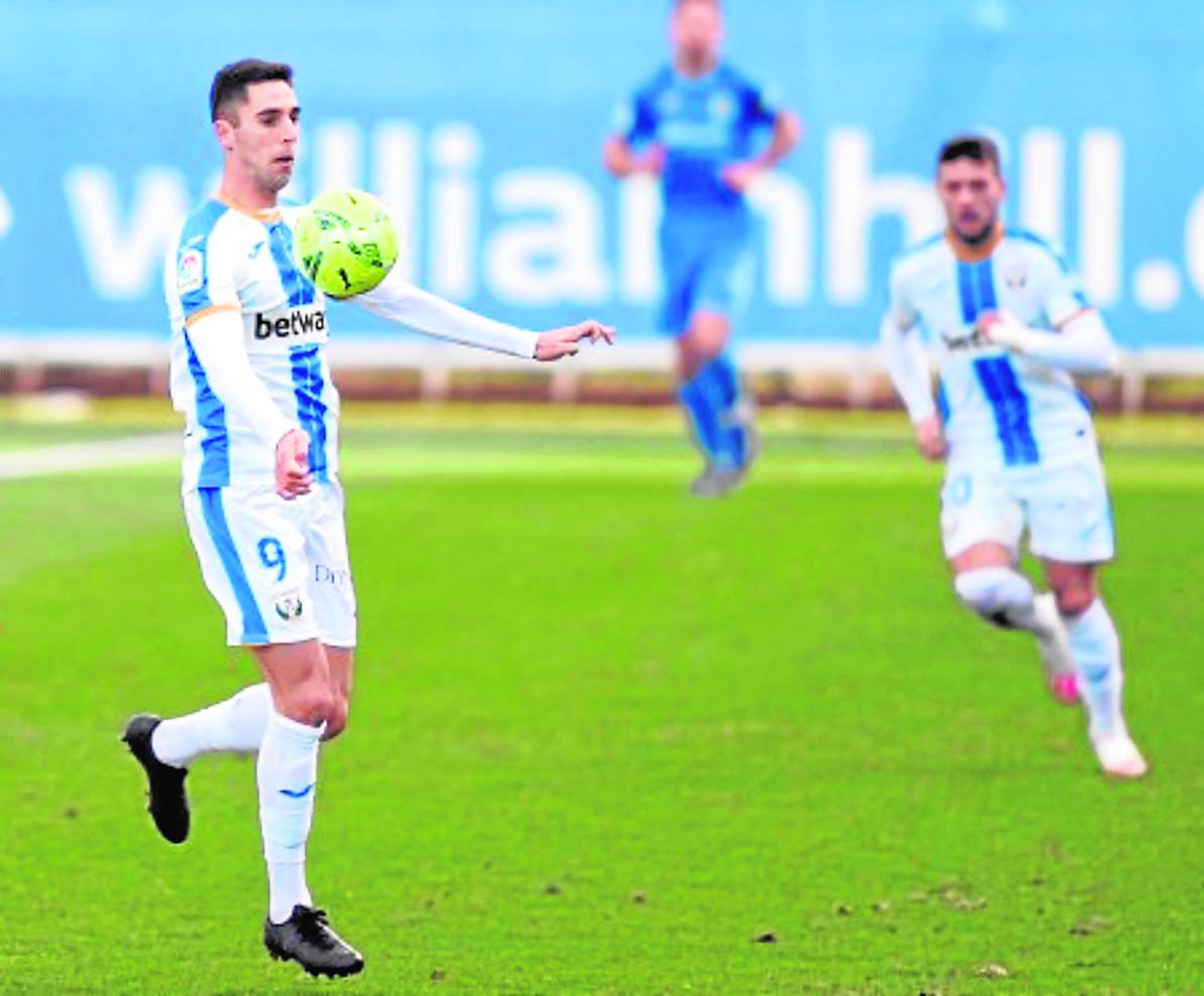 SabínMerino, el más goleador de los 'pepineros', que quieren seguir sin perder en casa con el Almería.