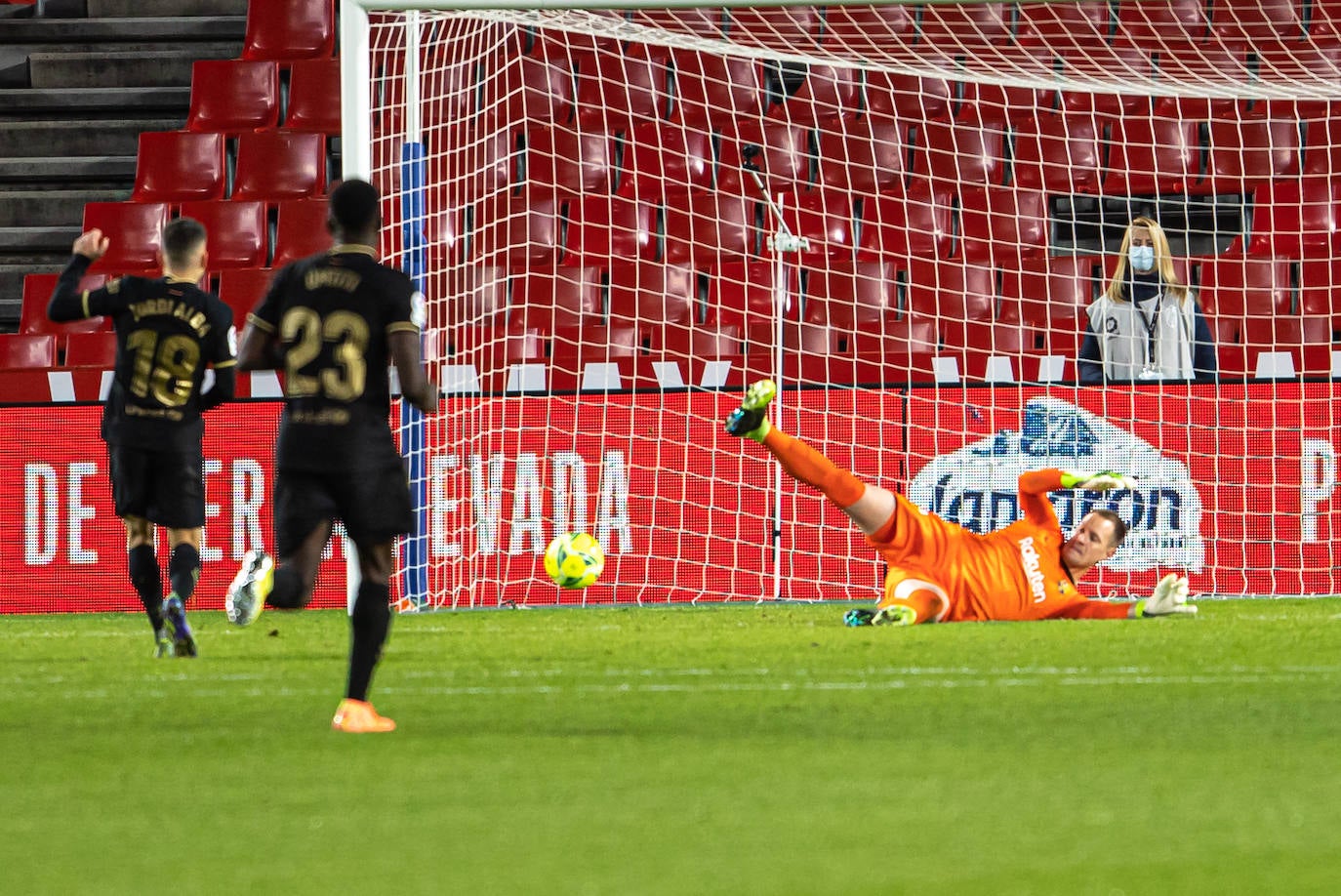 Fotos: Las mejores imágenes del Granada-FC Barcelona