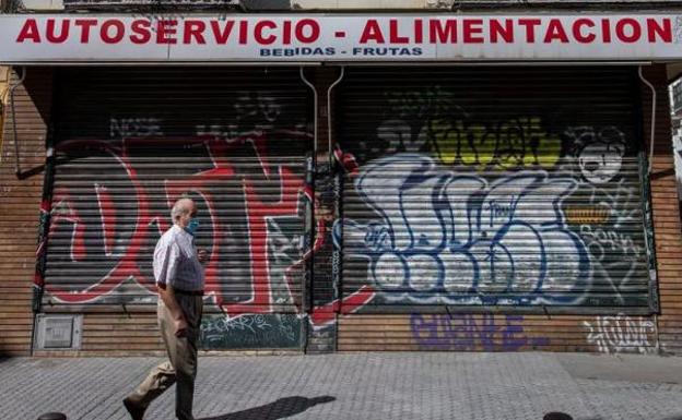 Las excepciones a los nuevos límites horarios en Andalucía: ¿qué tiendas y locales deben cumplirlos?