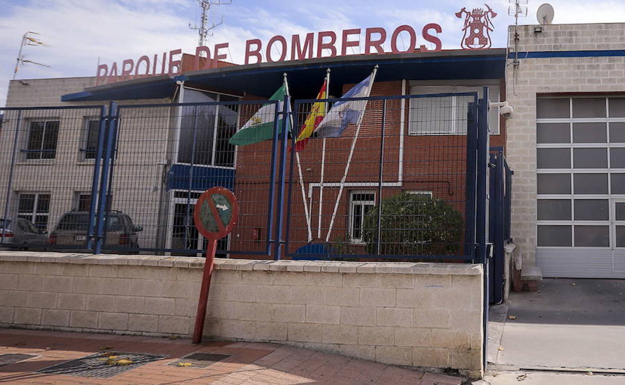 Incendio en Granada | Declarado un fuego en una vivienda de Calahonda