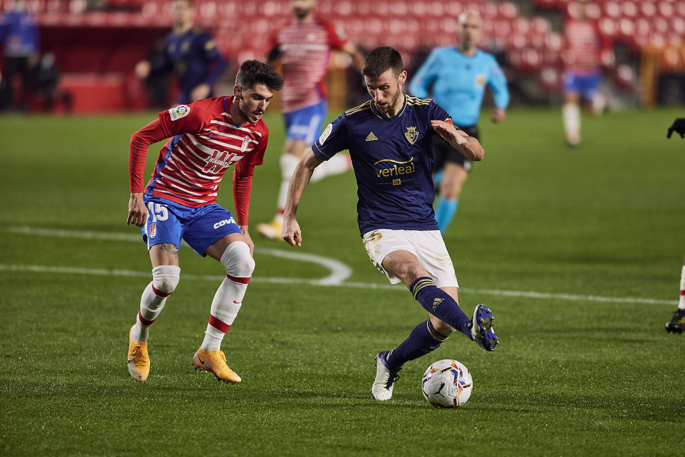 Luis Súarez, Germán y Gonalons celebran el 1-0, anotado por el delantero colombiano.