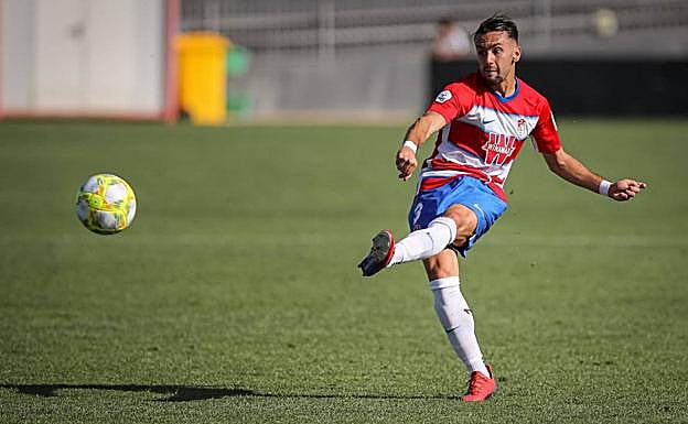 El lateral durante uno de los partidos del pasado año. 