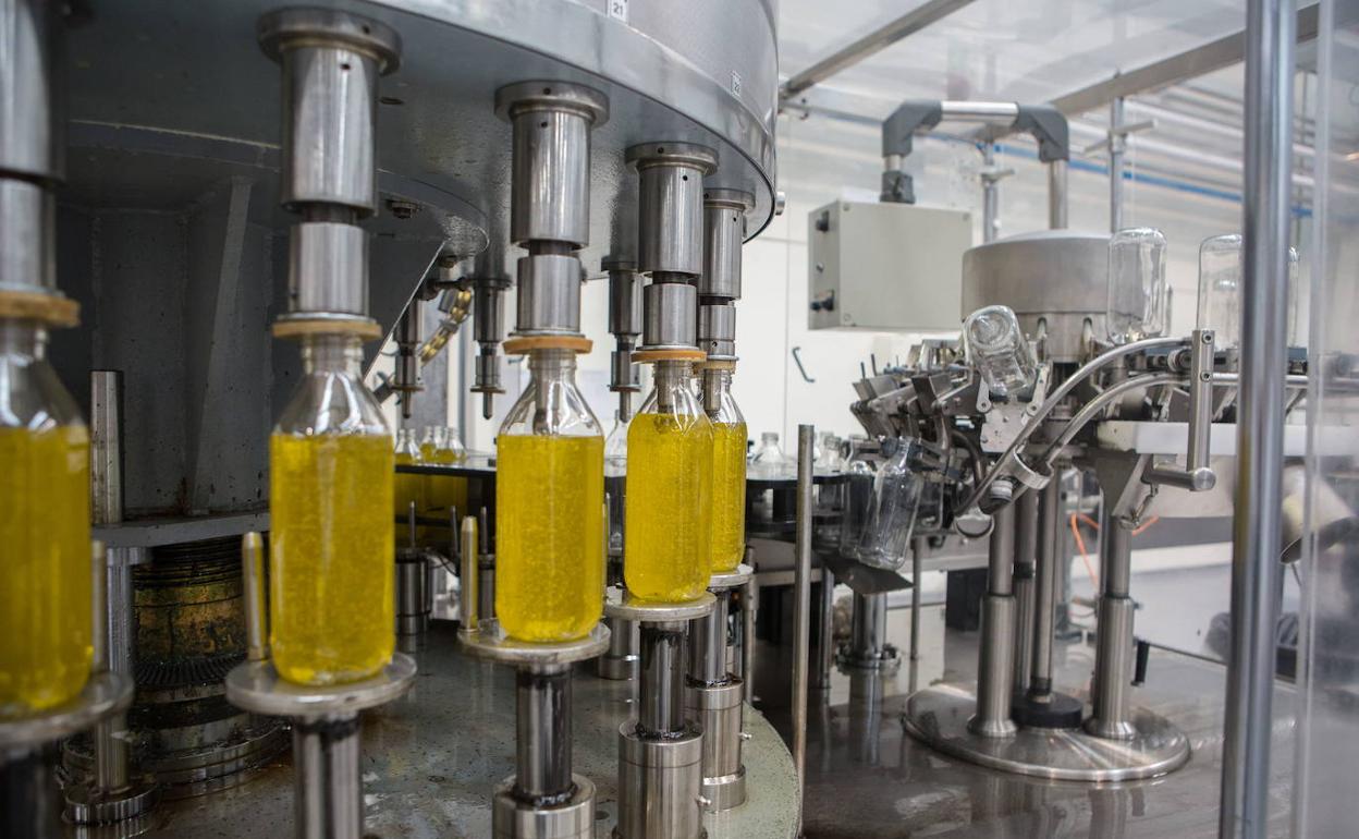 Jaén exportó en los primeros diez meses de 2020 directamente al Reino Unido aceite de oliva por valor de 1,5 millones de euros. 