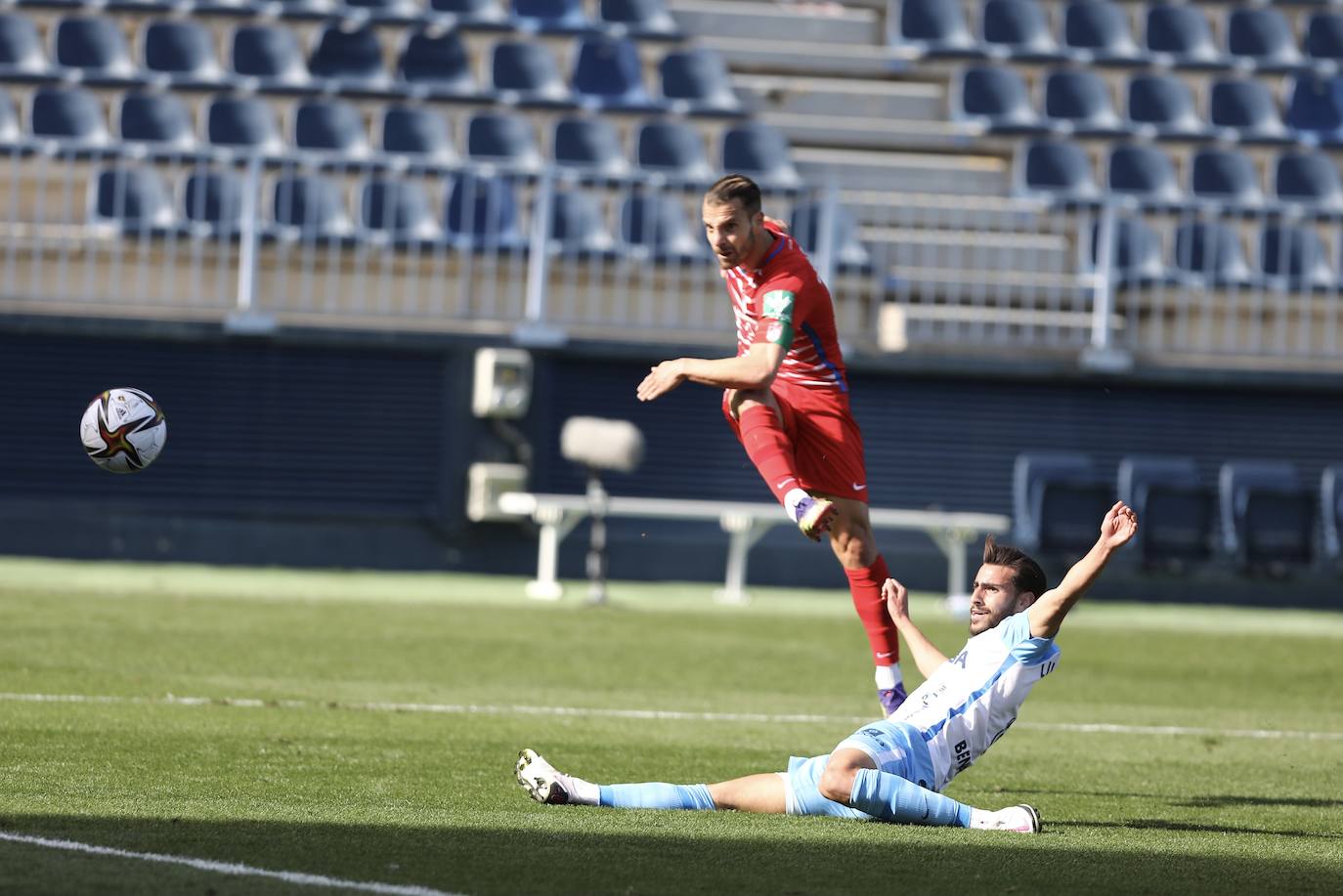 Las mejores imágenes del Málaga-Granada en La Rosaleda