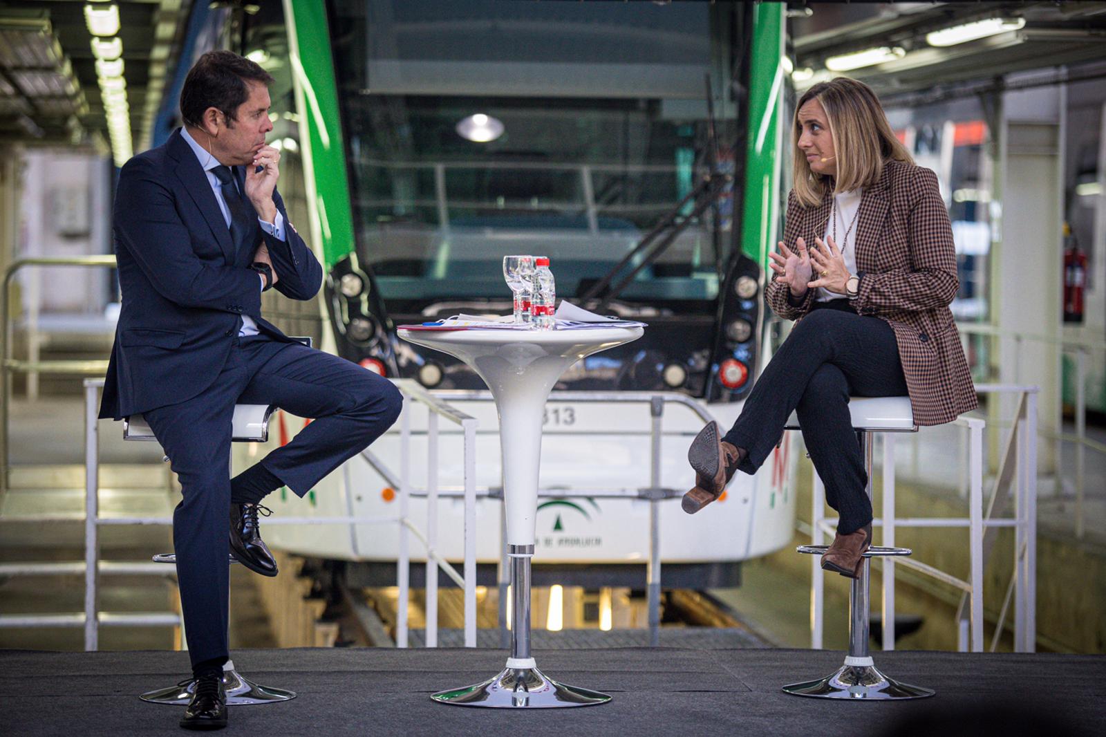 La consejera de Fomento y el líder empresarial resaltan la necesidad de trabajar unidos junto a las demás administraciones para sacar adelante los proyectos transformadores de la provincia