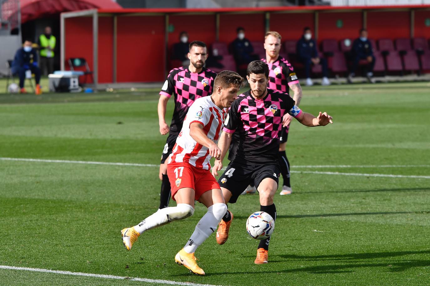Los goles de Samu y Sadiq no bastan para llevarse los tres puntos.
