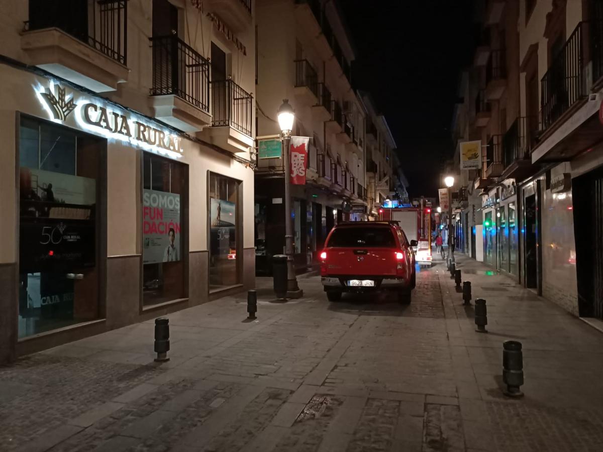 Cientos de personas, en las calles de Santa Fe tras los terremotos.