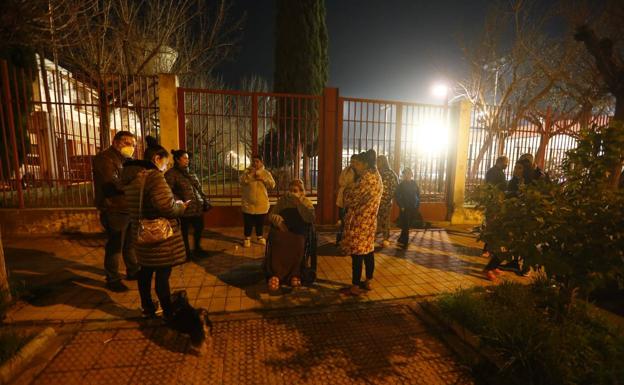 Vecinos de Santa Fe vuelven a salira a la calle tras los terremotos