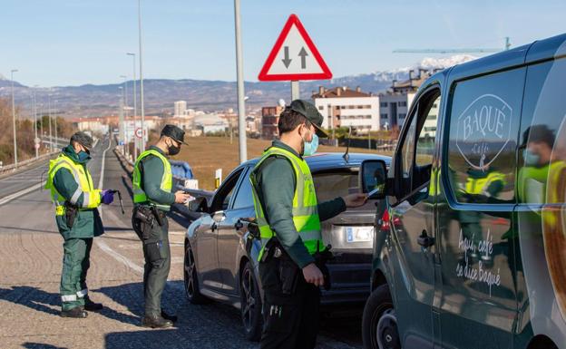 Los municipios andaluces que estarán confinados o con la actividad no esencial cerrada desde el lunes