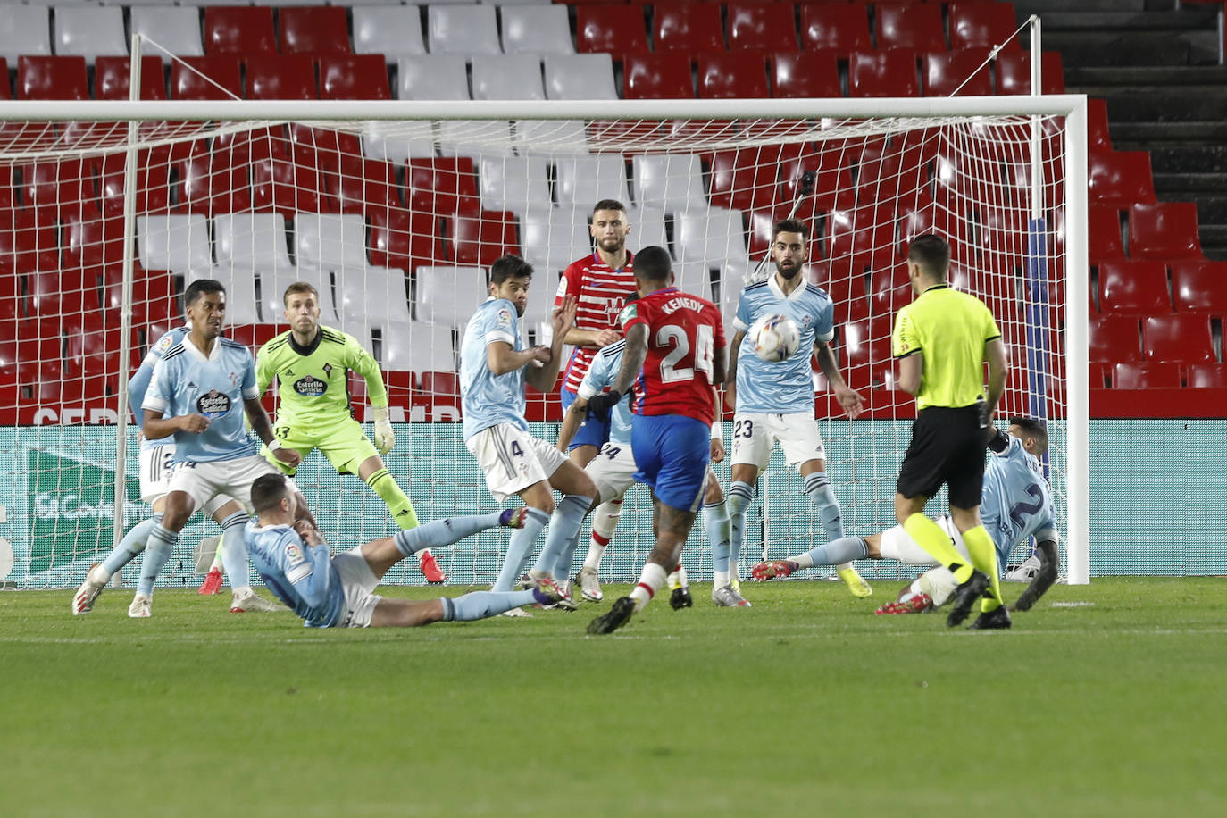 Fotos: Las mejores imágenes del Granada CF- Celta de Vigo