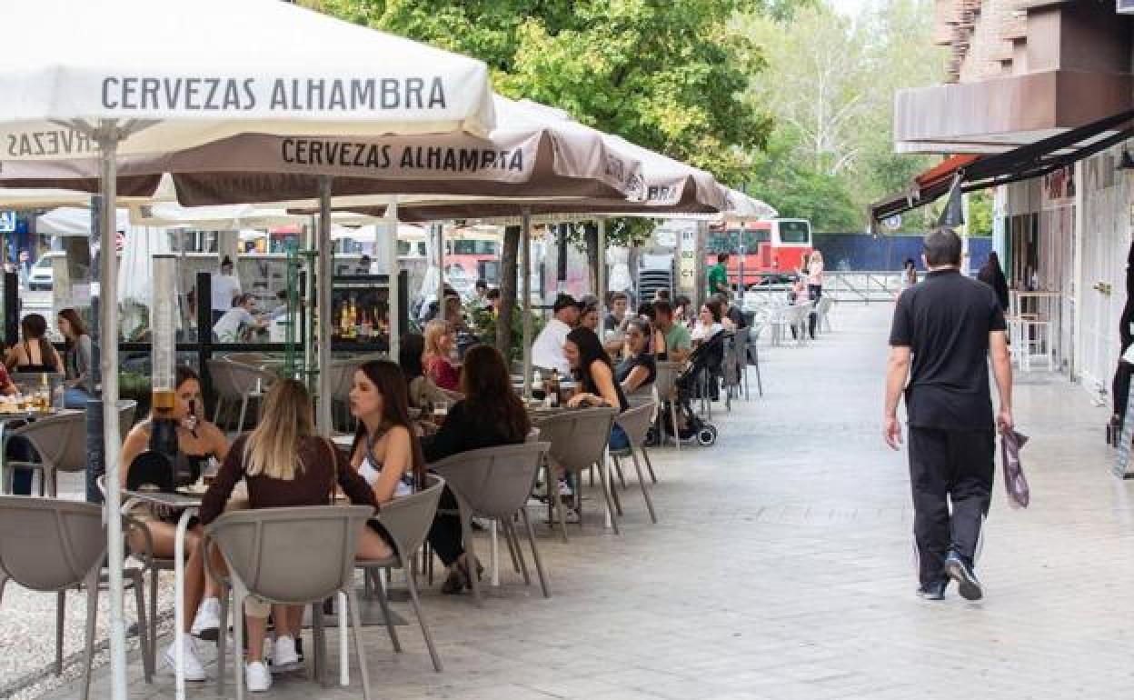 Bares en Granada capital.