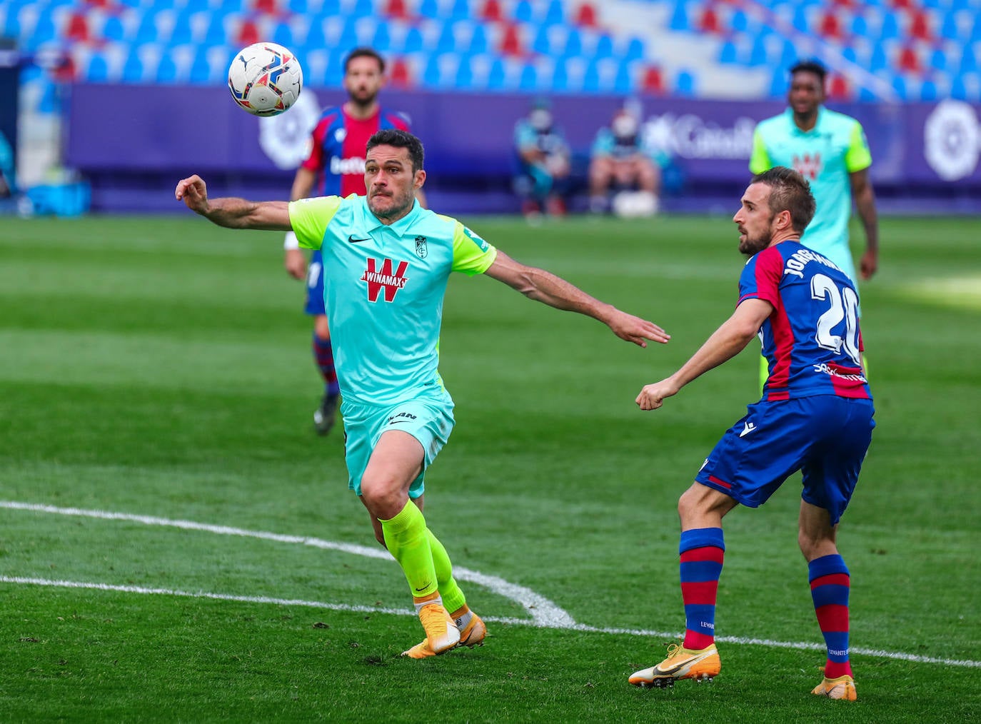 Las jugadas más interesantes del partido entre el Levante y el Granada