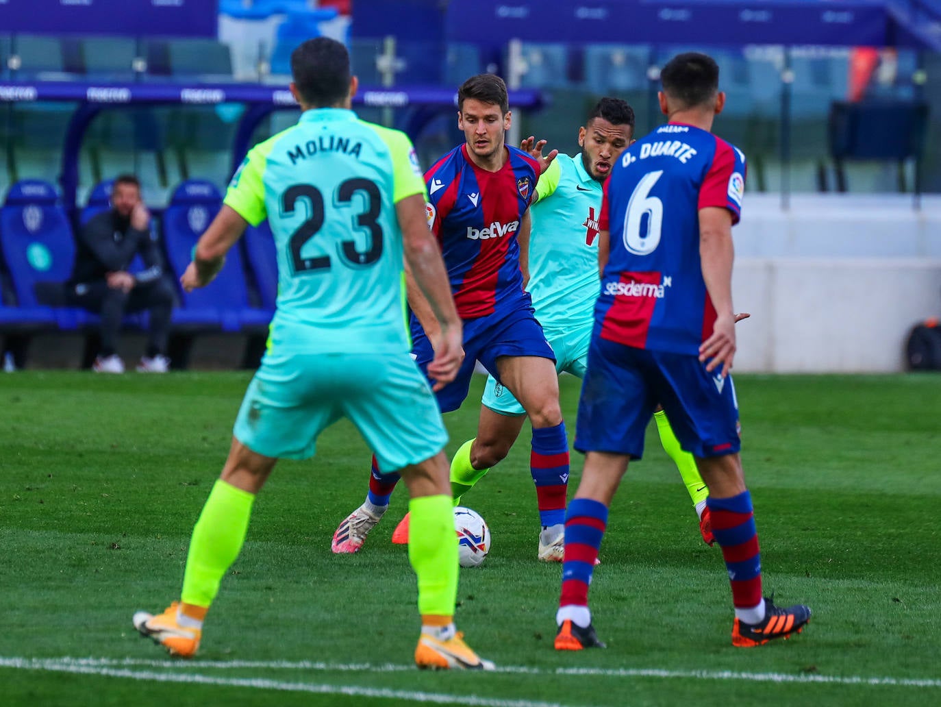 Las jugadas más interesantes del partido entre el Levante y el Granada