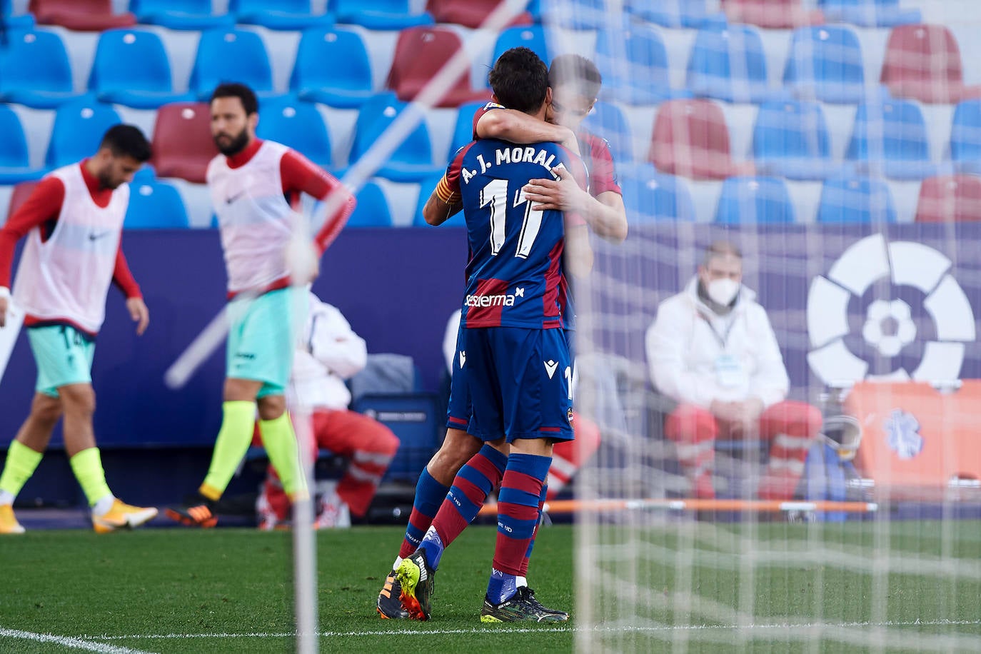 Las jugadas más interesantes del partido entre el Levante y el Granada