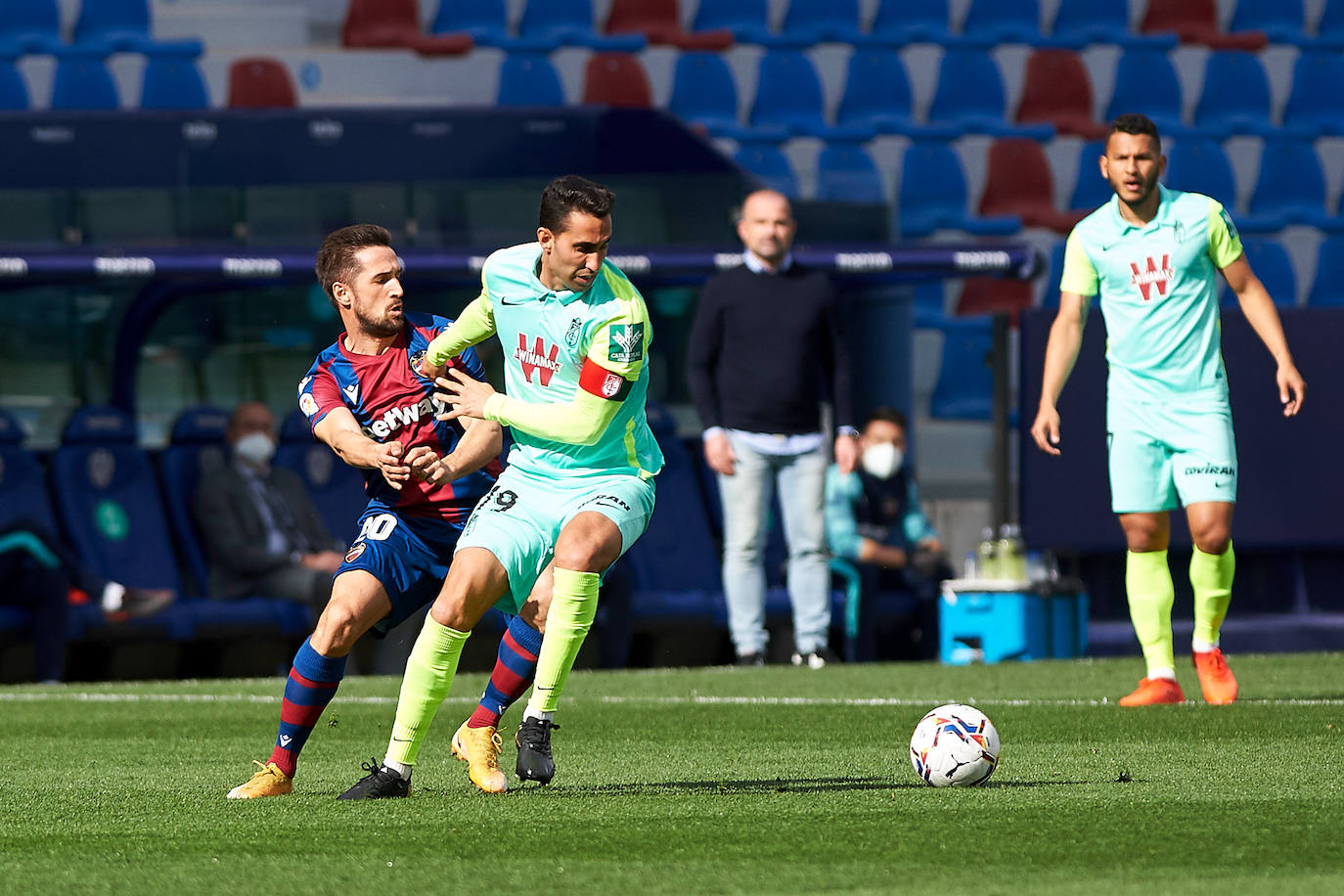 Las jugadas más interesantes del partido entre el Levante y el Granada