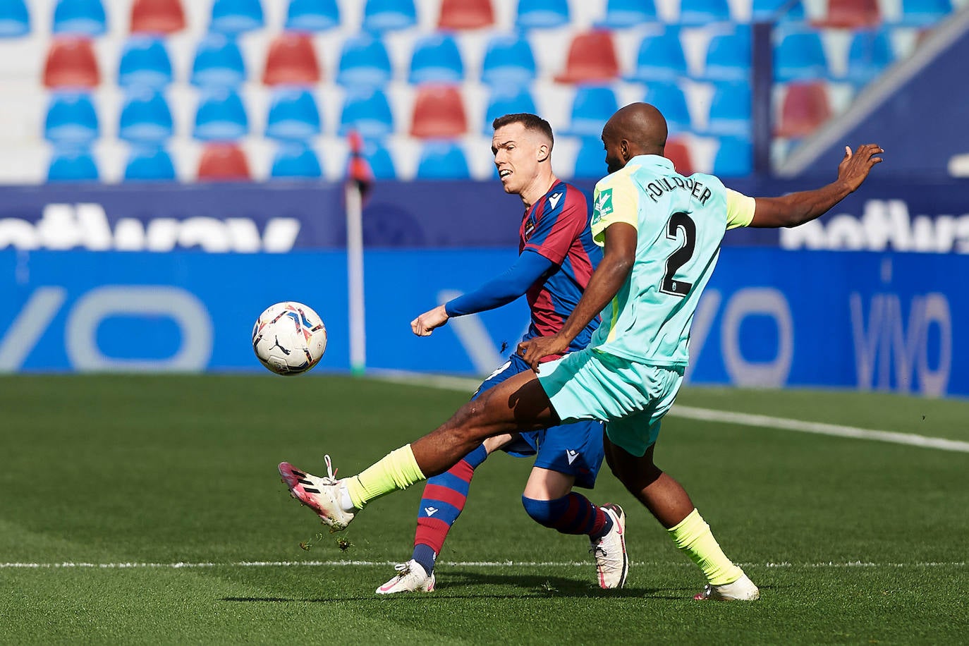 Las jugadas más interesantes del partido entre el Levante y el Granada