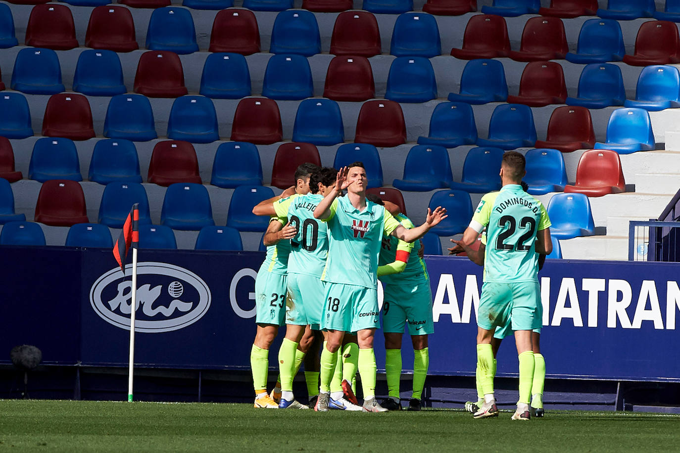 Las jugadas más interesantes del partido entre el Levante y el Granada