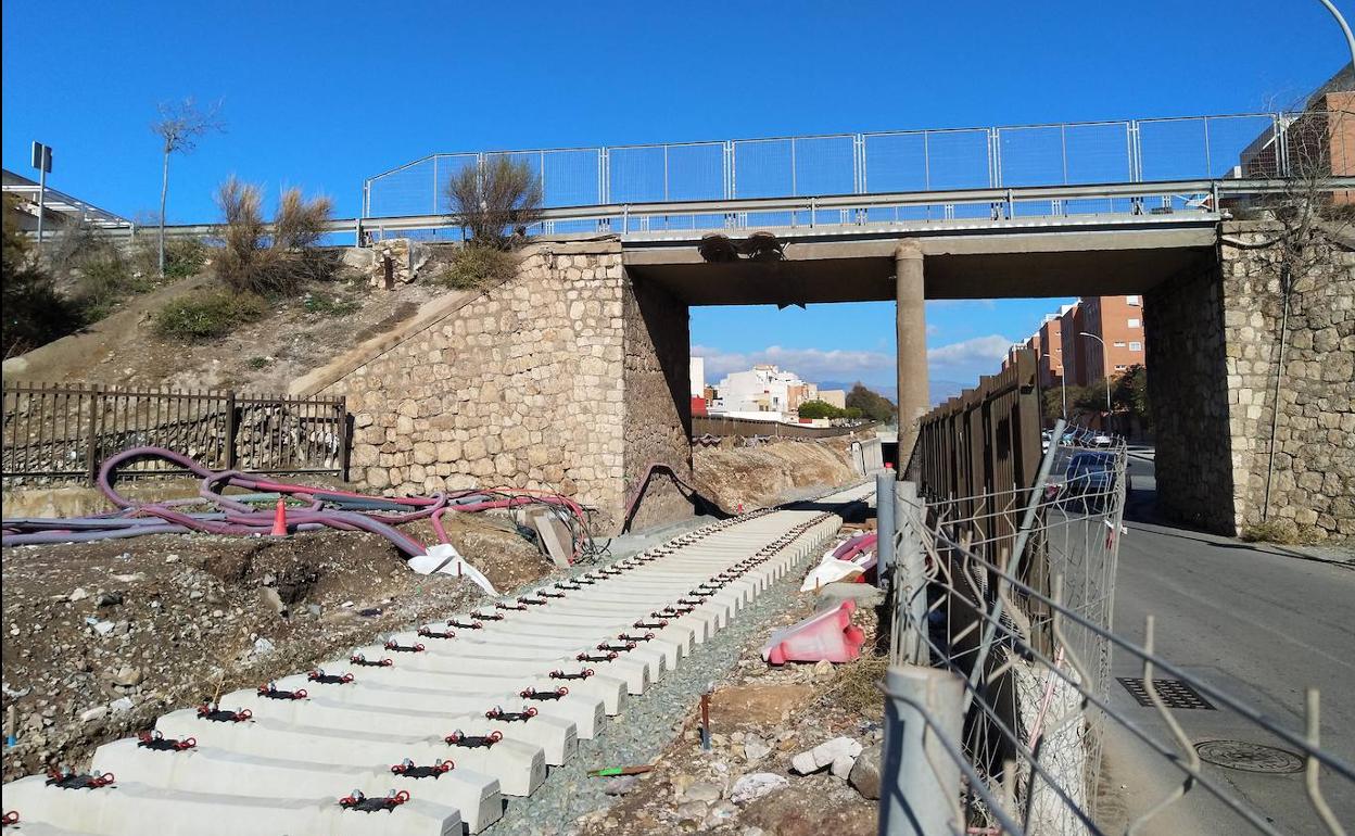 Obras del AVE en Almería | ADIF licitará los tramos que quedan del AVE de Almería antes de que acabe este año