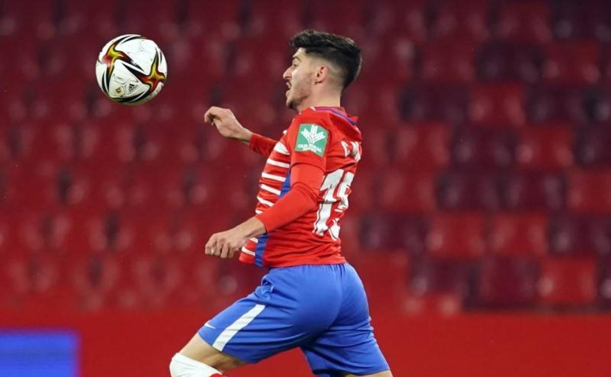 Carlos Neva, en el partido ante el Barcelona. 