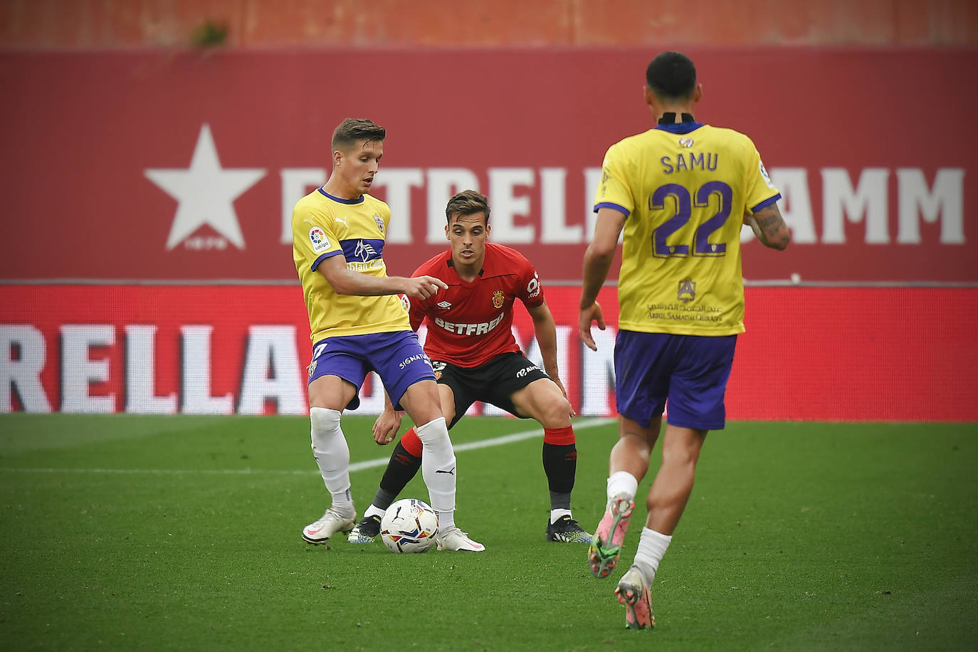 Fotos: Derrota de la UD Almería en el Visit Mallorca Estadi