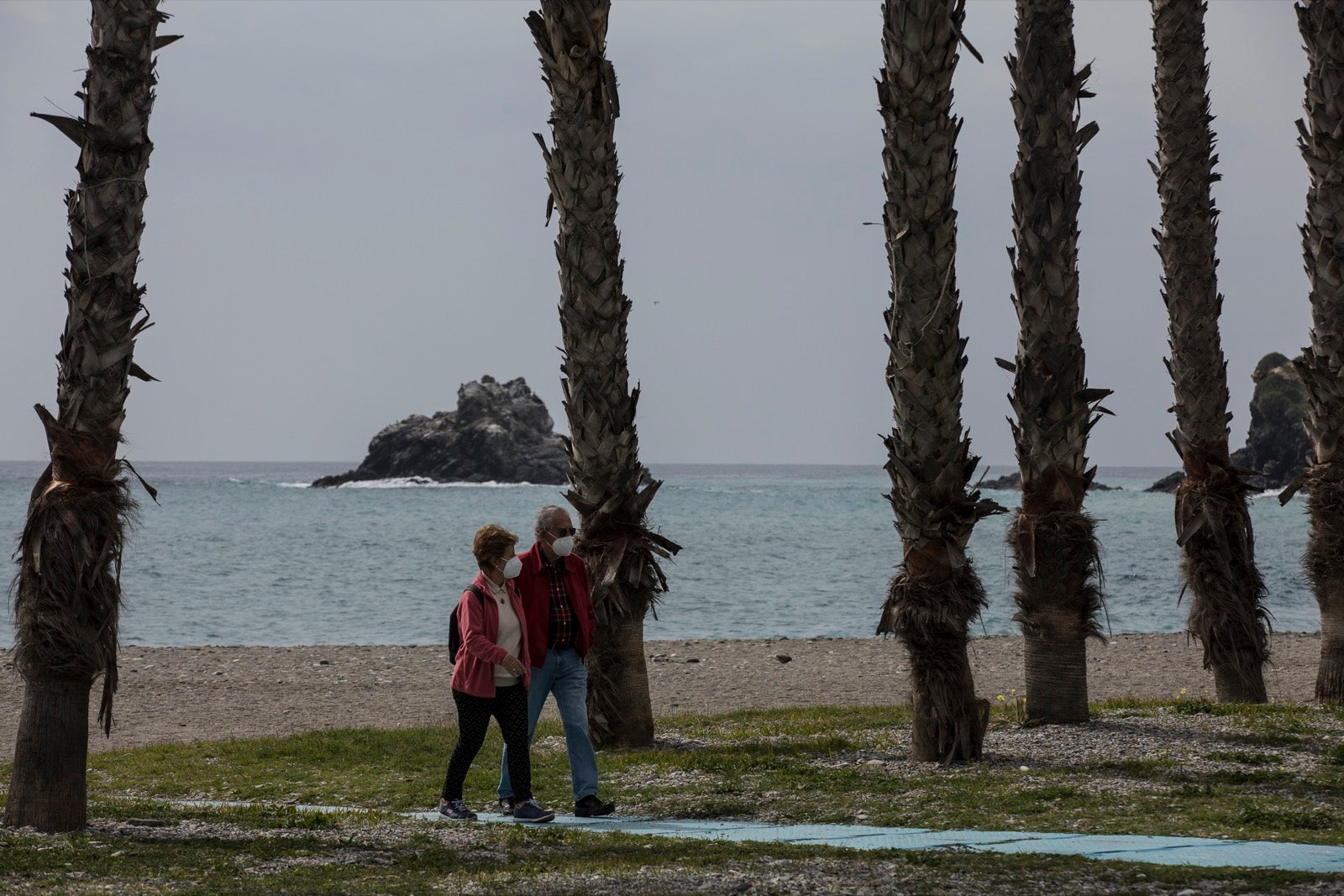 Motril, Salobreña y Almuñécar congregan a los granadinos que aprovechan el relajamiento de las restricciones de la pandemia 