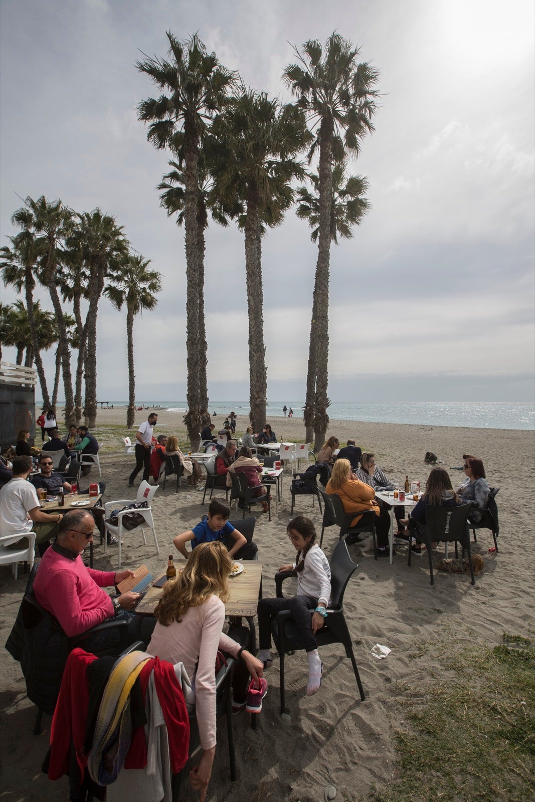 Motril, Salobreña y Almuñécar congregan a los granadinos que aprovechan el relajamiento de las restricciones de la pandemia 