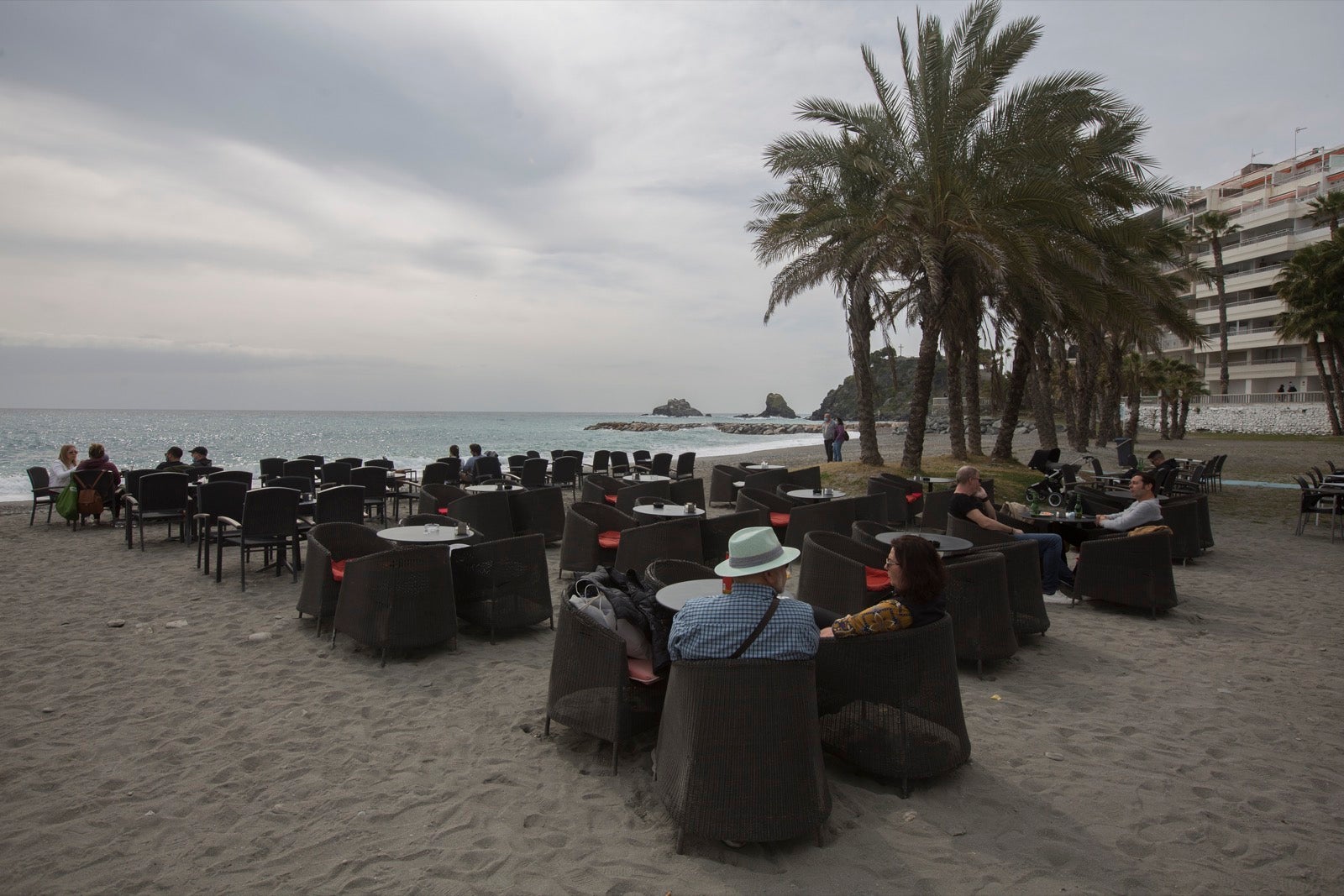 Motril, Salobreña y Almuñécar congregan a los granadinos que aprovechan el relajamiento de las restricciones de la pandemia 