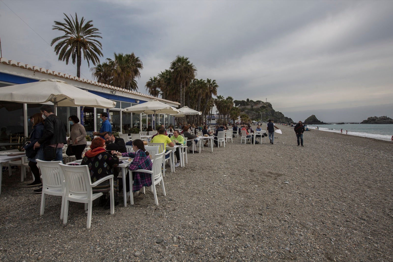 Motril, Salobreña y Almuñécar congregan a los granadinos que aprovechan el relajamiento de las restricciones de la pandemia 