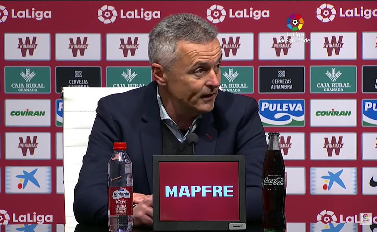 Fran Escribá, en la sala de prensa de Los Cármenes. 